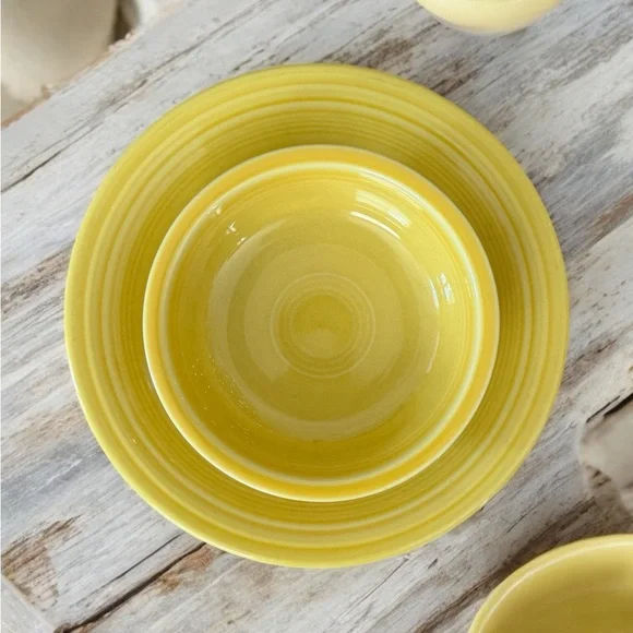 Fiestaware Classic Rim 2-Piece Place Setting Sunflower - Picture 2 of 11